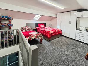Bedroom 4- click for photo gallery